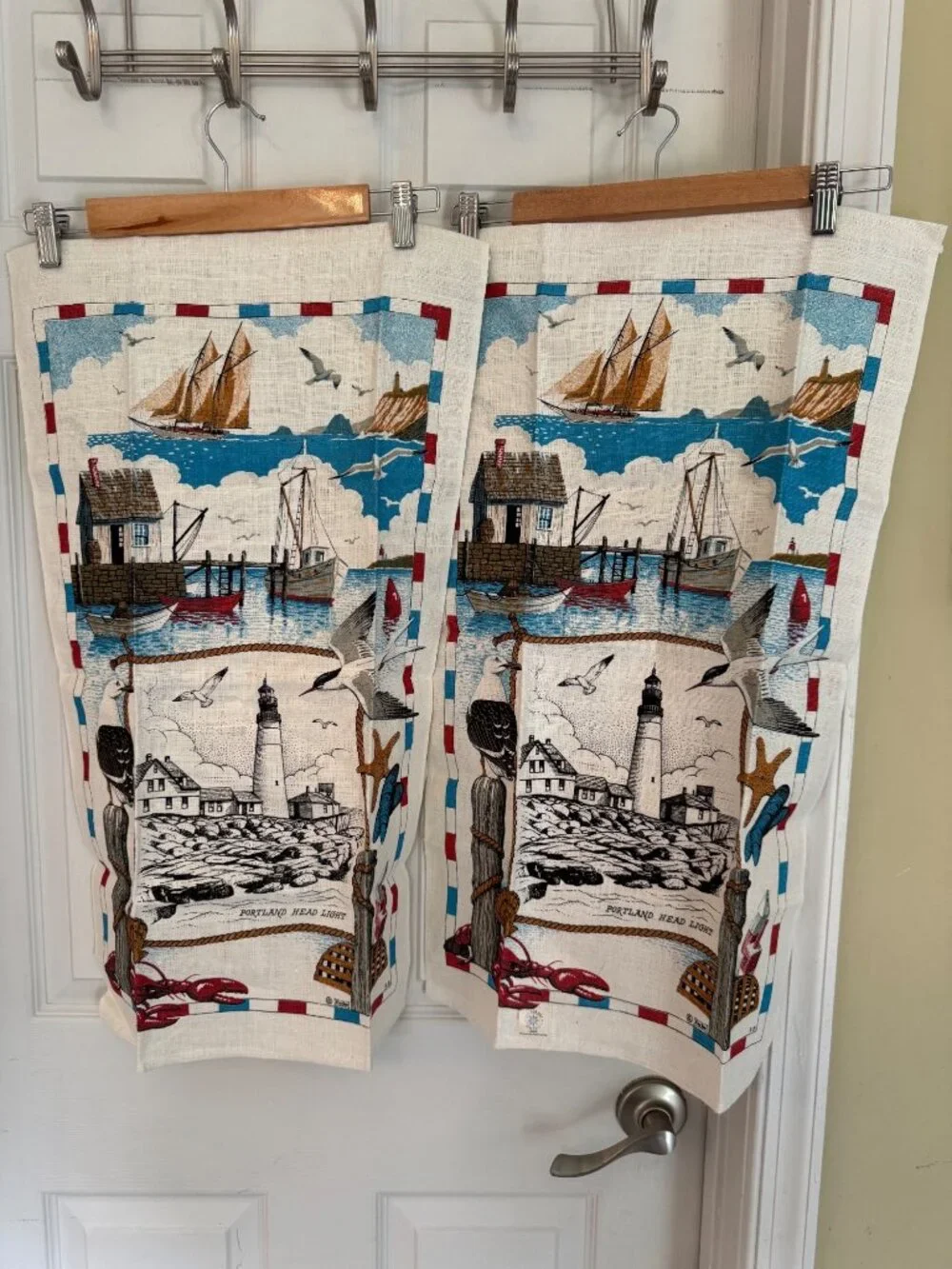 Vintage Kay Dee Linen Tea Towel Portland Head Light Maine Lighthouse Lobster